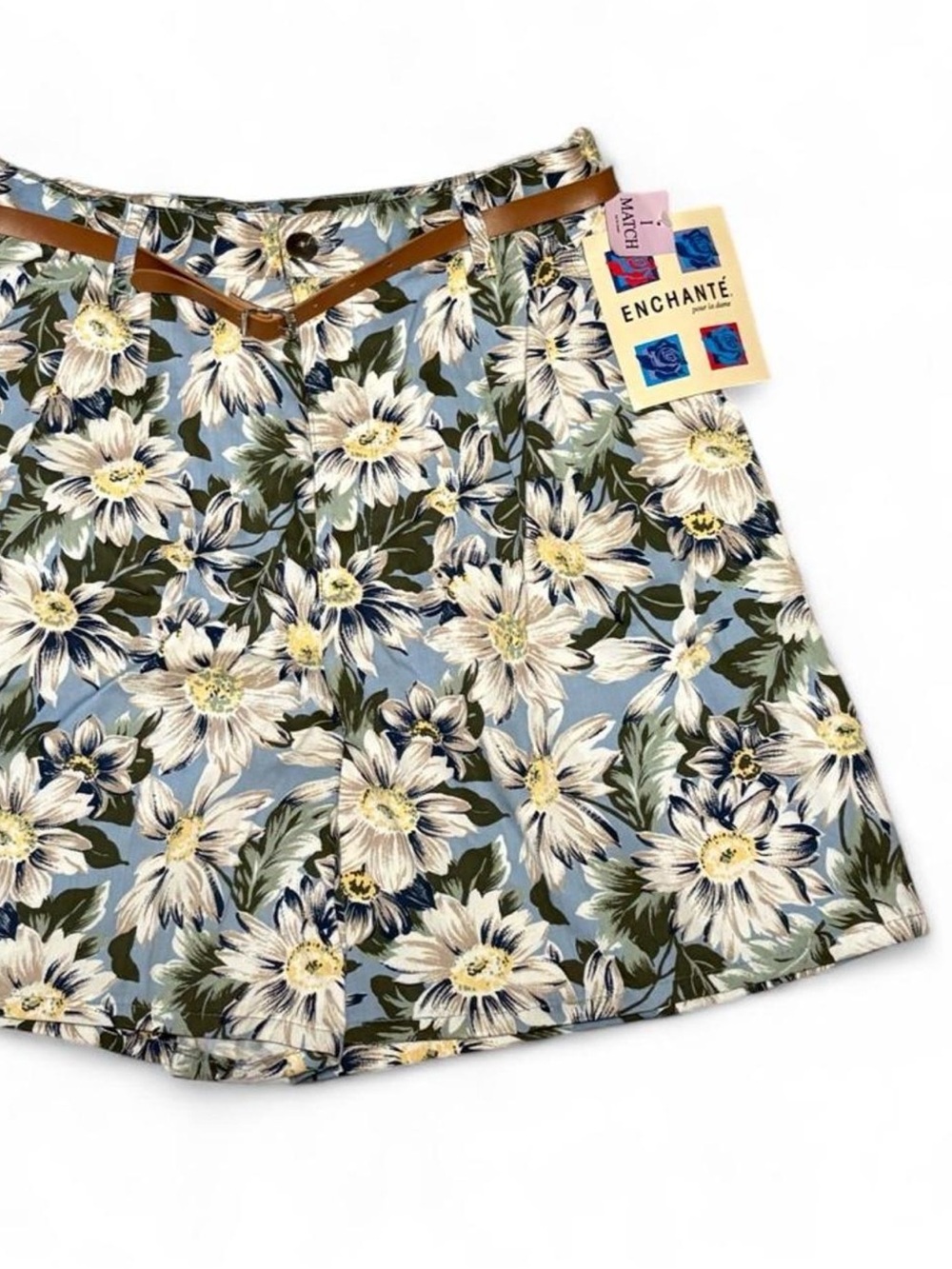 Enchante Floral A-Line High Waist Pleated Shorts